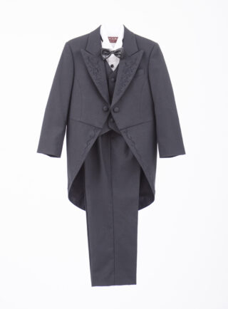 5歳タキシード1(クロ燕尾)