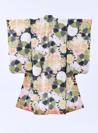 7歳着物A-8(菊に桜)