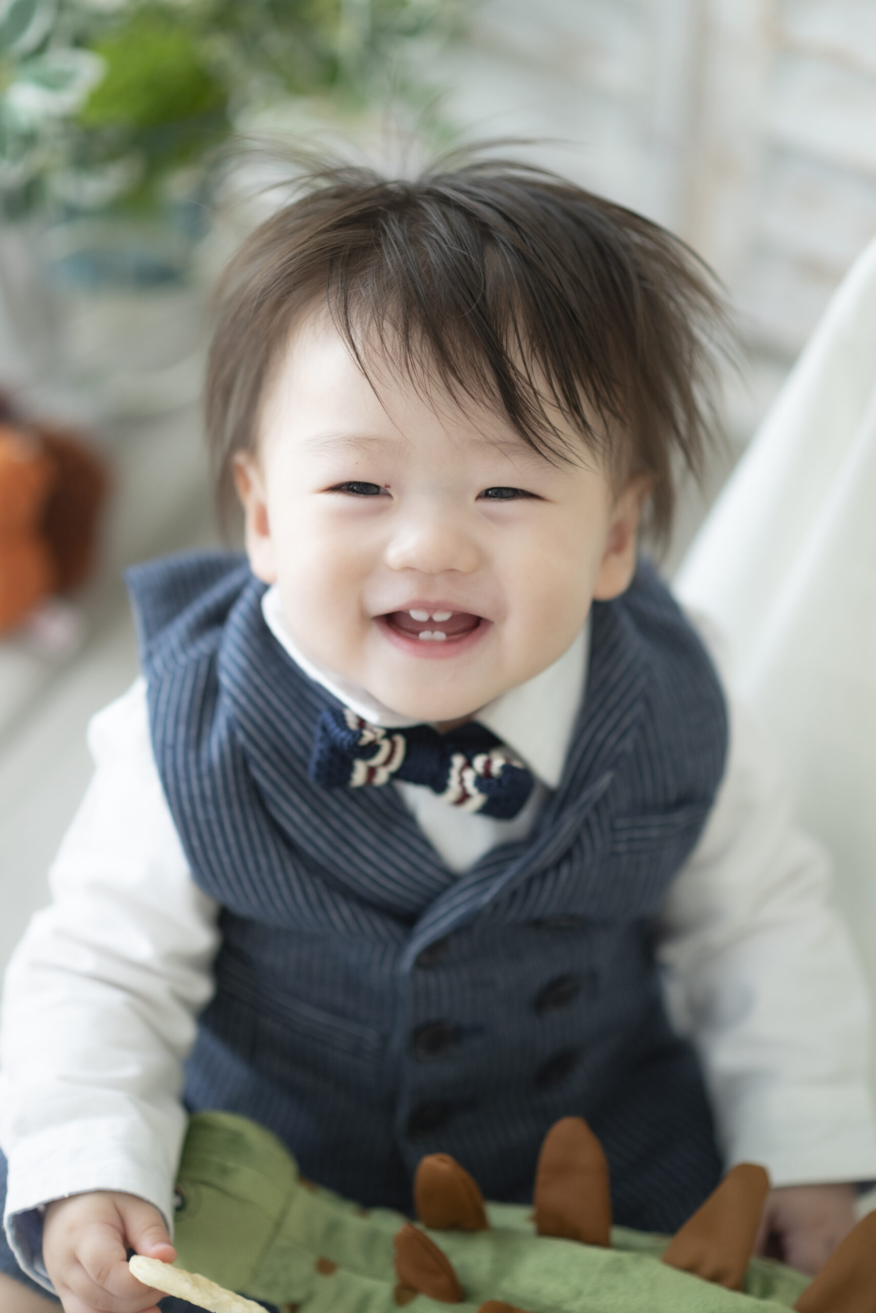 1歳男の子　お誕生日記念にフォトジェニックで撮影
うちわでパタパタされて楽しそう！